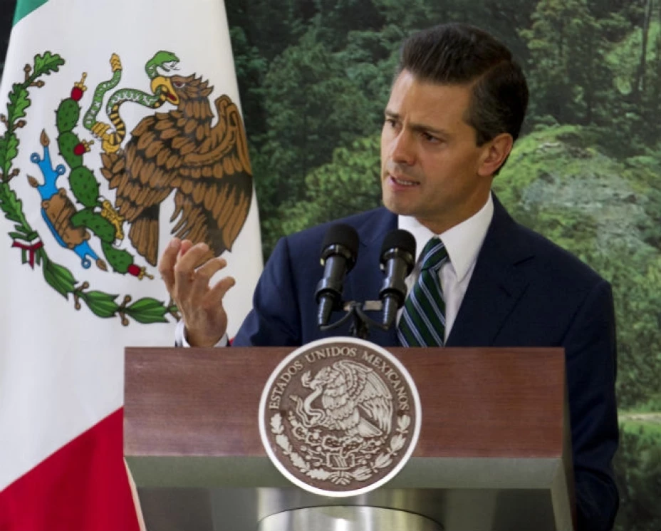 El presidente Enrique Peña Nieto, nombró a 7 embajadores mexicanos