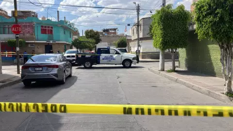 Matan a hombre en un auto en la colonia San Felipe de Jesús, en Leon