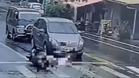 Señor atropellado tras desmayarse