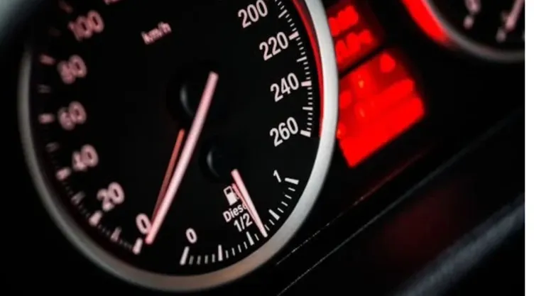 ¿Cómo saber qué octanaje de gasolina debe usar tu carro y qué es?