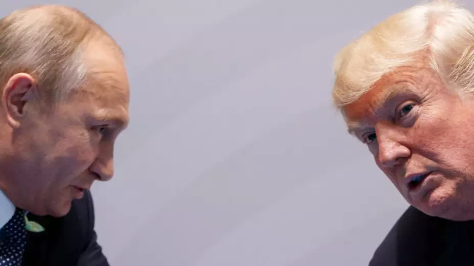 Los presidentes de Rusia, Vladímir Putin, y de EU, Donald Trump, en Alemania.
