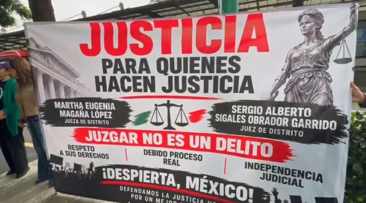 Protestan ante el Tribunal de Disciplina en respaldo a Martha Magaña.