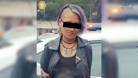 Detienen a mujer en la Benito Juarez