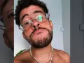 Bad Bunny saludando (3).jpg