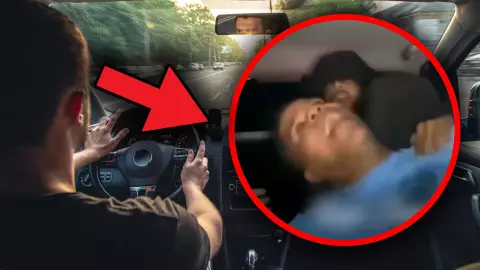 VIDEO: ¡Los engañó! Taxista finge infarto y se libra de un asalto; su actuación se vuelve viral en redes sociales