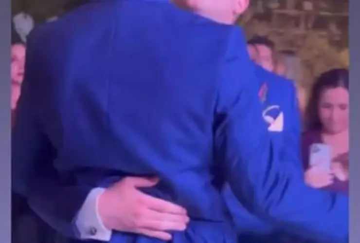 hijo de rene strickler se casa