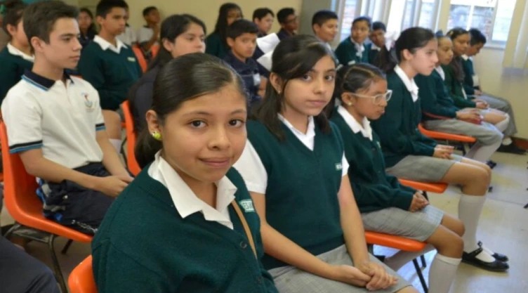 Guía completa: Cómo registrarse y obtener el apoyo de $1,215 pesos para uniformes escolares