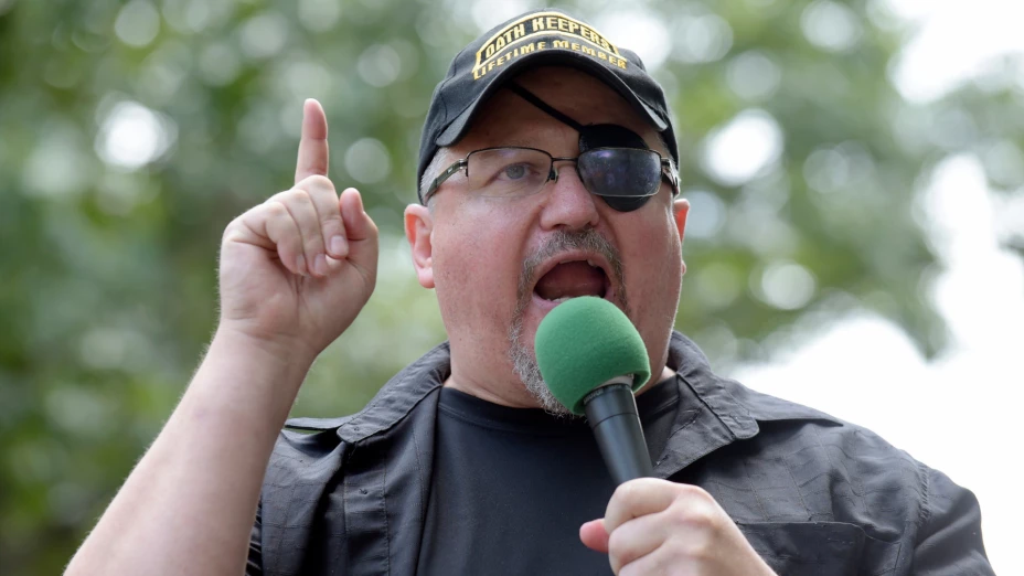Stewart Rhodes, fundador del grupo extremista Oath Keepers, en EU.