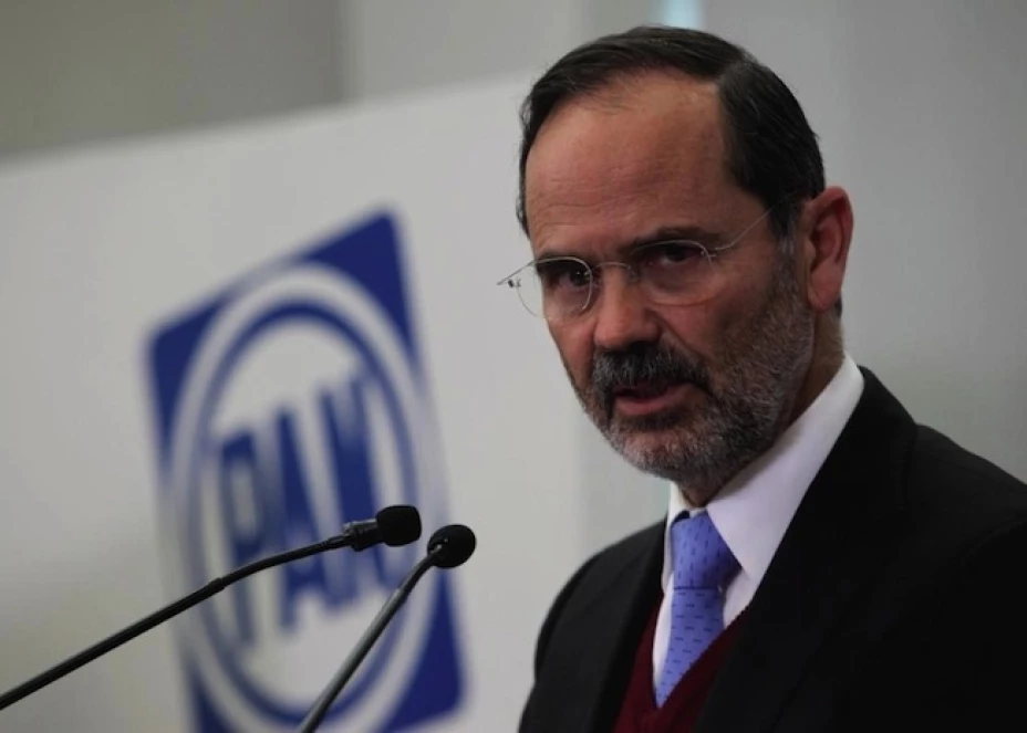 Gustavo Madero,presidente nacional del PANPAN presenta su Reforma Energético