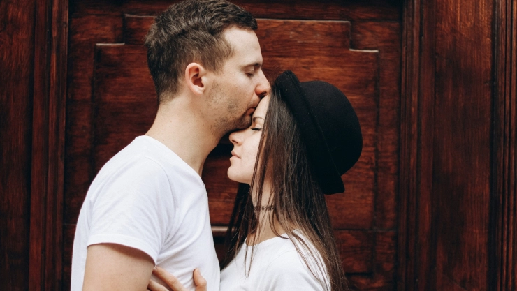 ¿Qué significa volver con tu expareja, según la psicología?