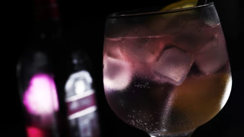 ¿Qué tiene menos calorías, el tequila, el ron o el vodka?