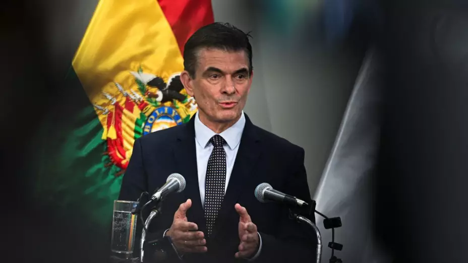 Presidente Rodrigo Paz elimina Ministerio de Justicia.