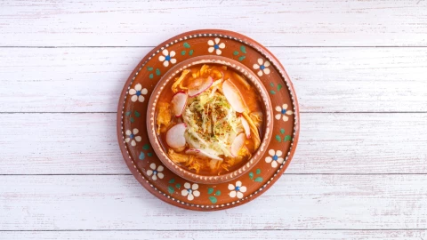 Lúcete el 15 de septiembre preparando un rico pozole.jpeg