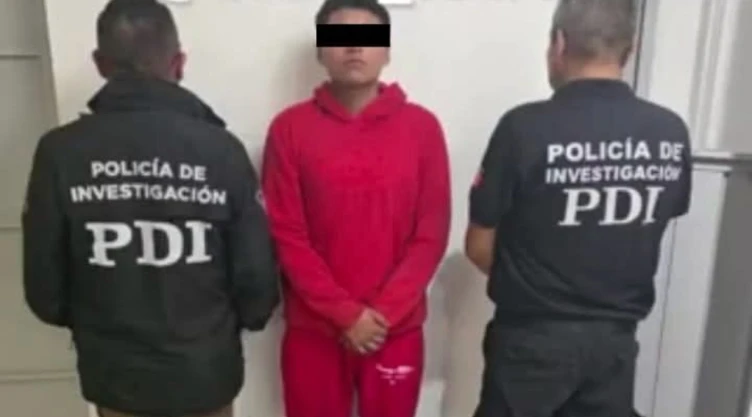 Joven envía por _error_ a su madre video donde asesina a un hombre_ ella lo denuncia