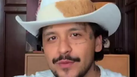 Christian Nodal enfurece y responde ante las críticas por su matrimonio con Ángela Aguilar; esto dijo