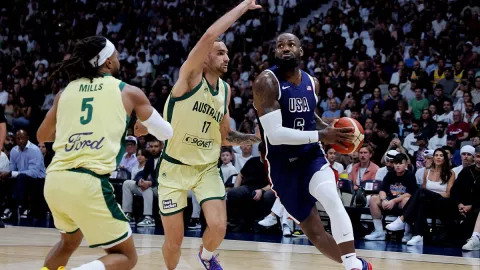 LeBron James con Estados Unidos ante Australia