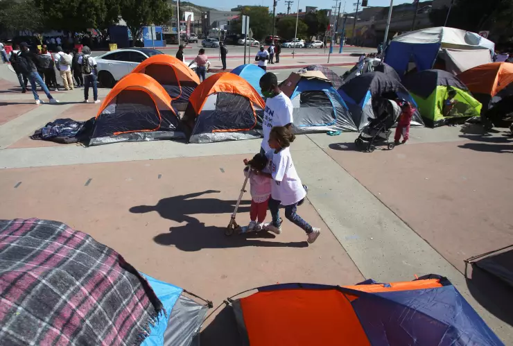 Migración rescata a niña reportada como desaparecida en Guatemala