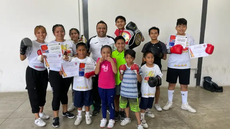 Jóvenes morelenses se alejan de la delincuencia gracias al boxeo