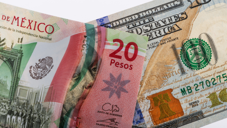 El peso pierde fuerza, alcanza los 19 pesos por dólar