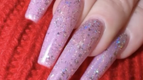 ¿Por qué inspirarte en las uñas de Khloé Kardashian?