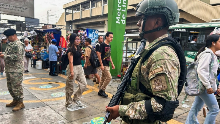 El estado de emergencia en Perú busca frenar la violencia en Lima y Callao.
