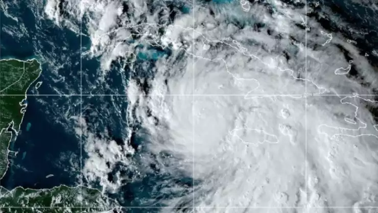 Cuba en alerta ante la llegada del huracán Rafael; podría tocar tierra como categoría 3.jpg