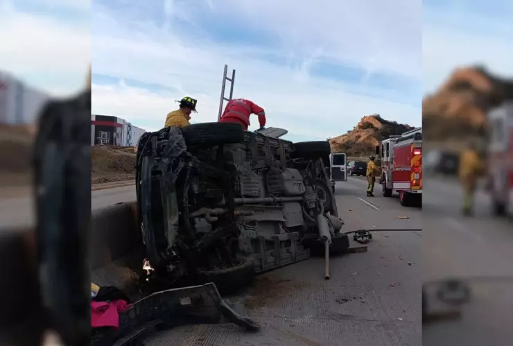 Accidente Bulevar 2000 a Rosarito hoy 16 de febrero de 2025