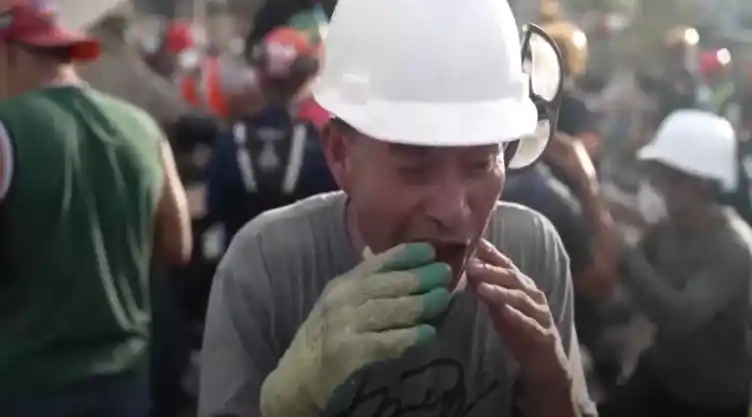 ¿Cuánto tiempo puede sobrevivir una persona bajo los escombros tras un sismo_.