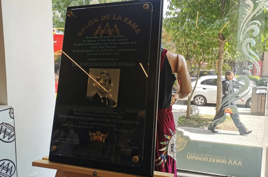 Exposición 30 aniversario Lucha Libre AAA