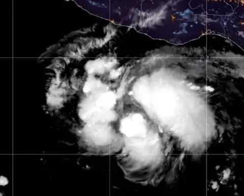 Tormenta tropical Trudy en el Pacífico el 14 de octubre.