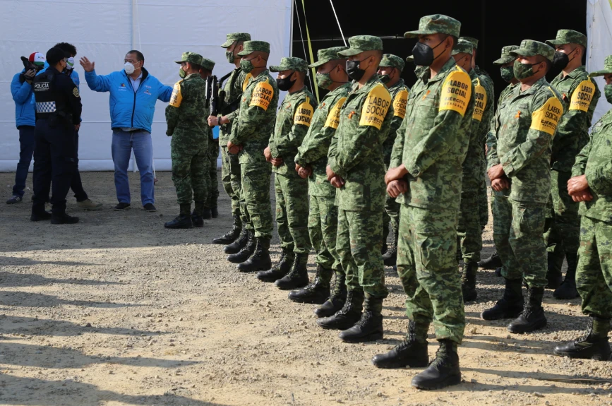 ¡La Secretaría de la Defensa Nacional nuevamente se une a las filas del Juguetón Azteca! ¡Unos verdaderos héroes!