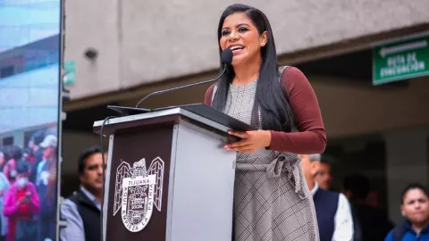 Alcaldesa de Tijuana decidió irse a vivir a un cuartel militar.
