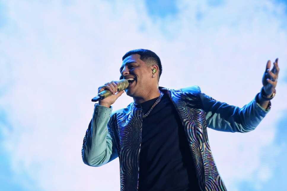 Robo a equipo de canal once en concierto de Grupo Firme