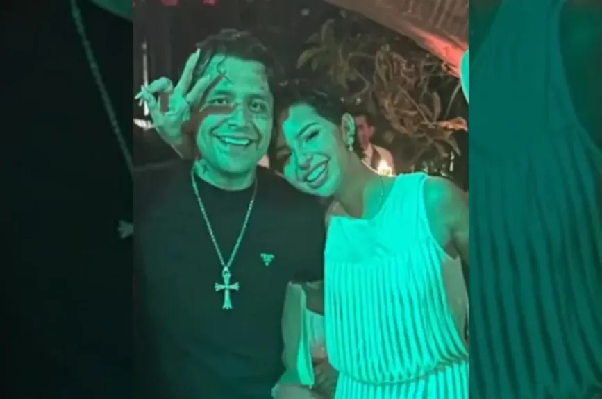 Nodal y Angela.jpg