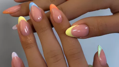 7 diseños de uñas francesas elegantes que quedan perfectas para la temporada primavera-verano
