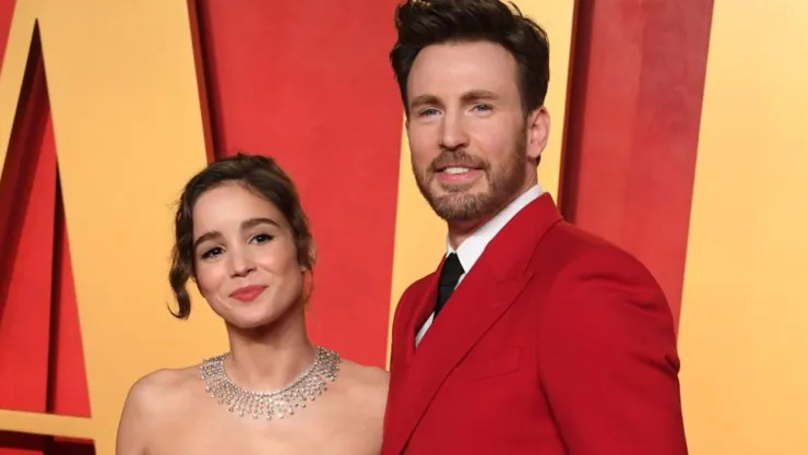 chris evans es papá