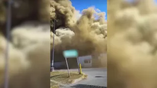 ÚLTIMA HORA Fuerte incendio consume una tienda en Puerto Vallarta; queda reducida a cenizas