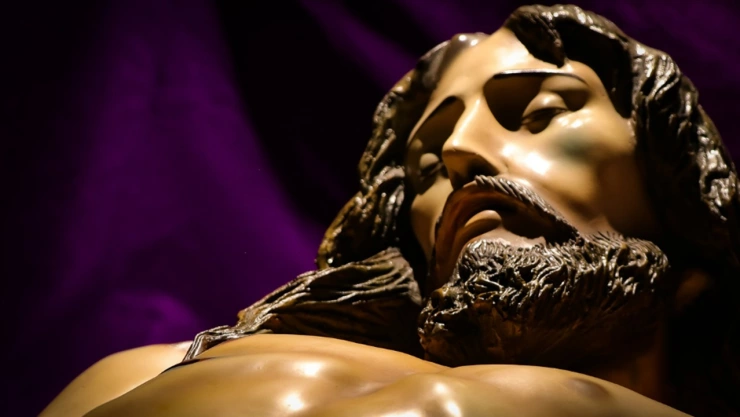 por qué se cubre a los santos imágenes templos iglesias semana santa