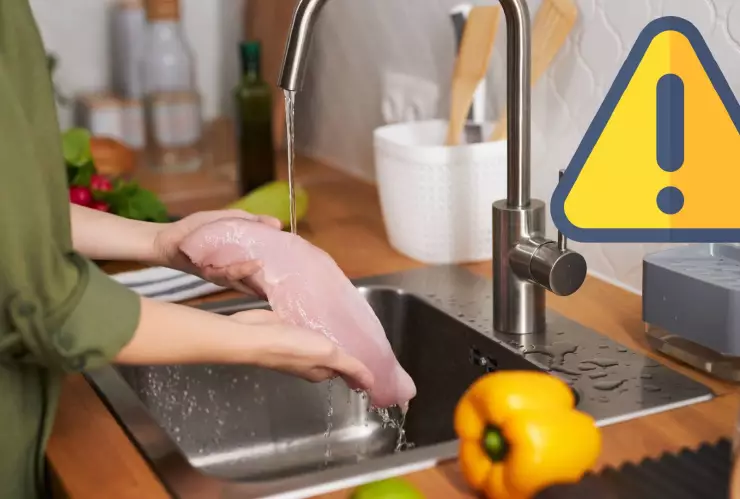 ¿Lavar o no lavar el pollo? La UNAM responde y te explica por qué