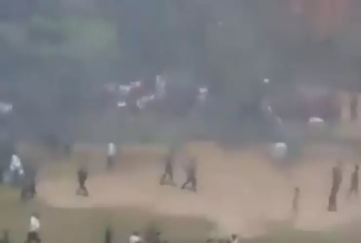 avión se estrella contra escuela