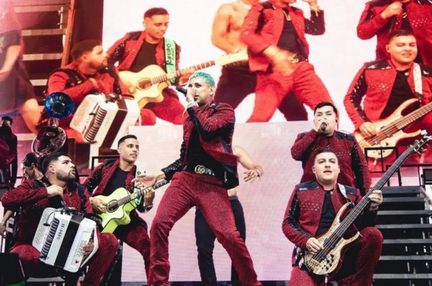 Grupo firme presentados en Coachella.jpg