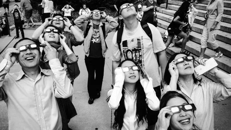 Eclipse solar 2024: ¿Cuánto tiempo verlo sin lastimar tus ojos?