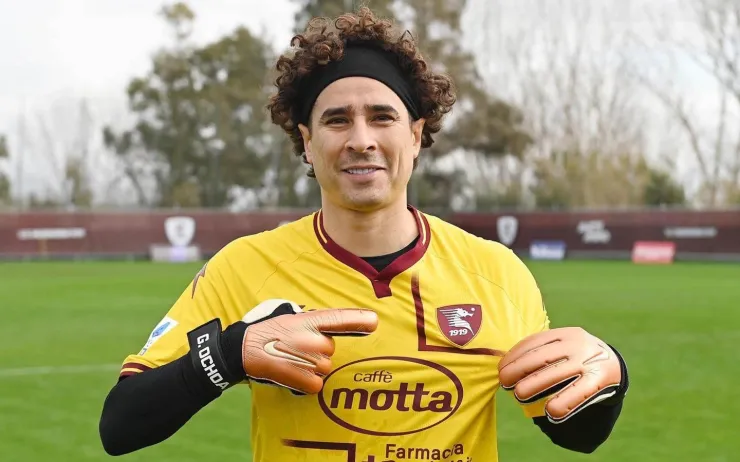 Memo Ochoa oficial Salernitana