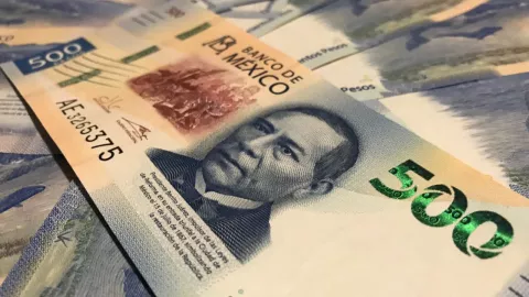¿'Llueven’ billetes de 500 pesos en Coahuila?