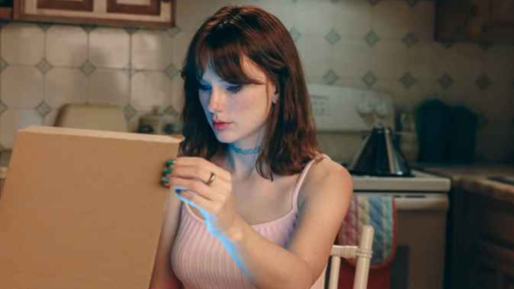 TAYLOR SWIFT LOOK.png