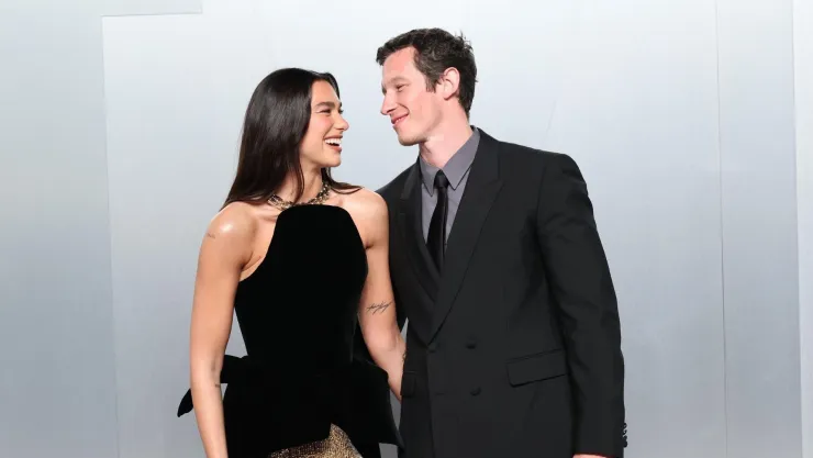Dua Lipa y Callum Turner se casaron en secreto, estos son todos los detalles de su boda