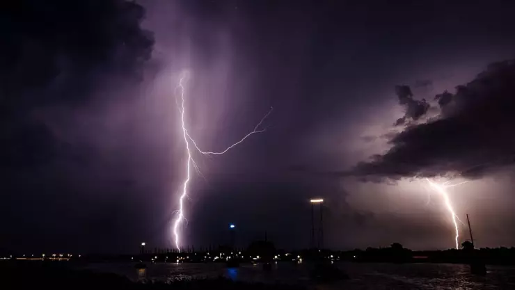 Clima hoy en Yucatán_ Huracán Beryl y Vaguada Monzónica dejarán lluvias muy intensas en estos 106 municipios del estado este 1 de julio de 2024