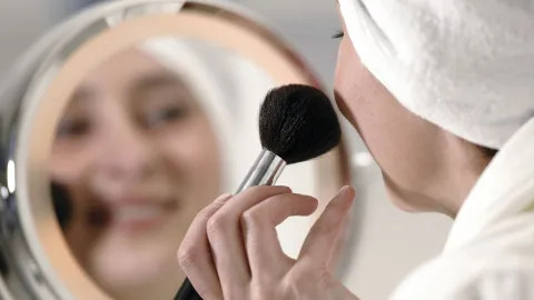 Cómo aplicar el blush después de los 40