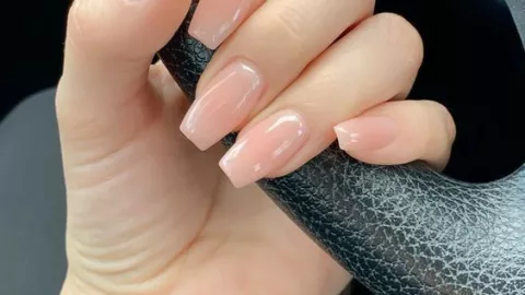 12 modelos de uñas coffin hermosos: hay de todos los colores y con diseños lindos