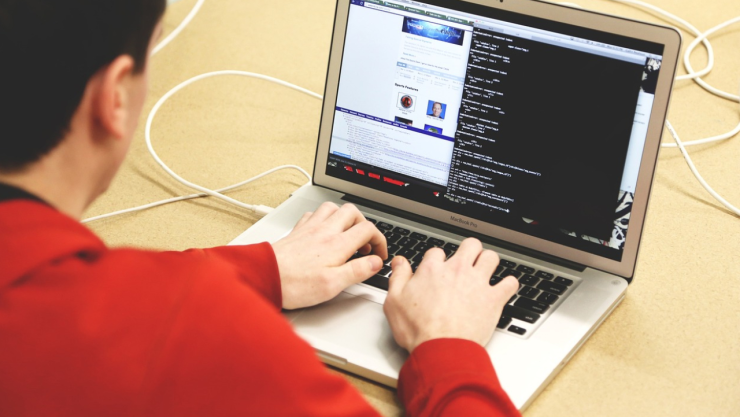 Trabajar por honorarios en México es una práctica muy común.